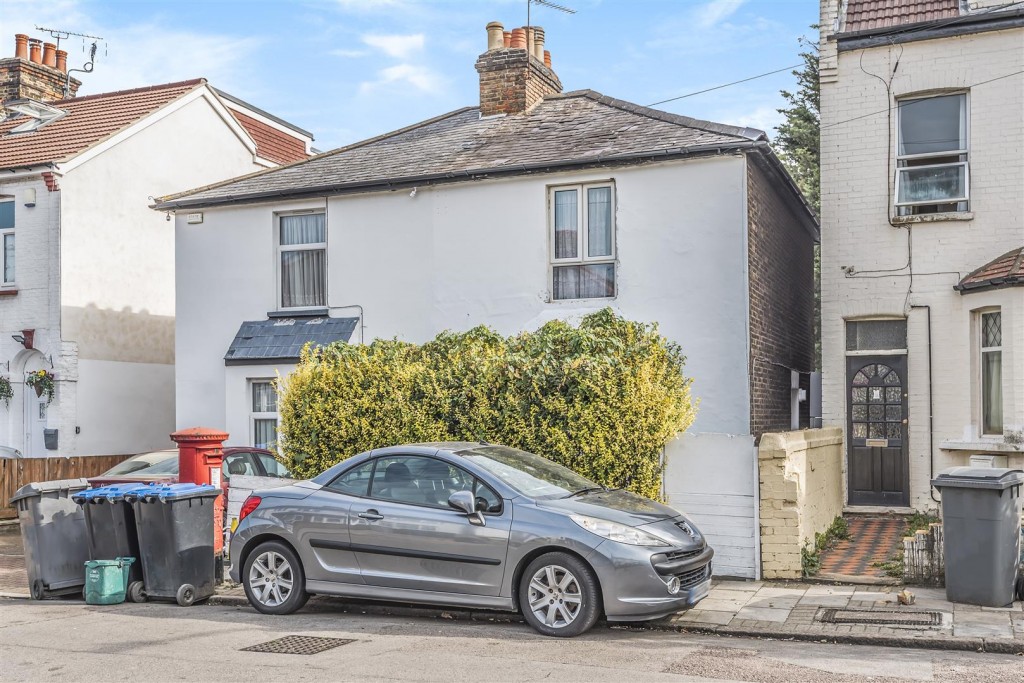 Peel Road, Wembley, 2 bedroom, House SemiDetached