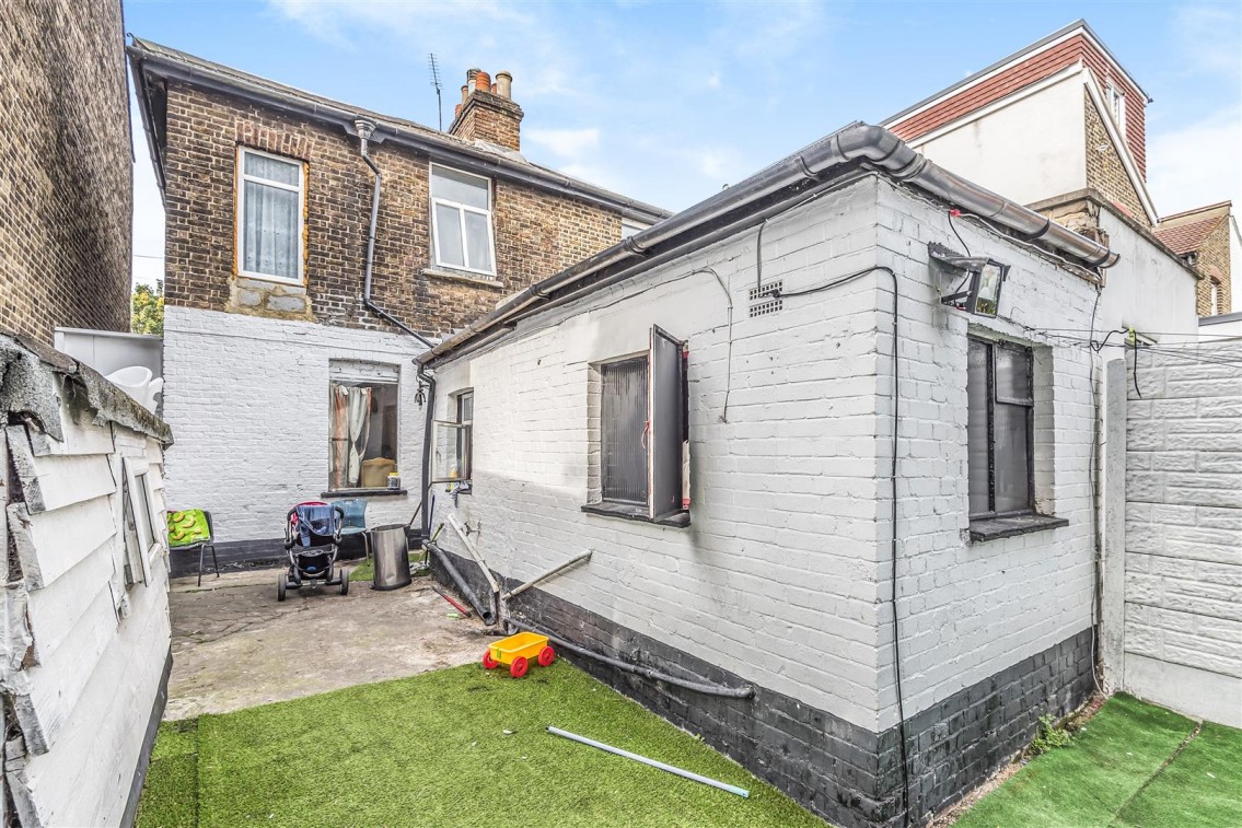 Peel Road, Wembley Bryan Maher & Co